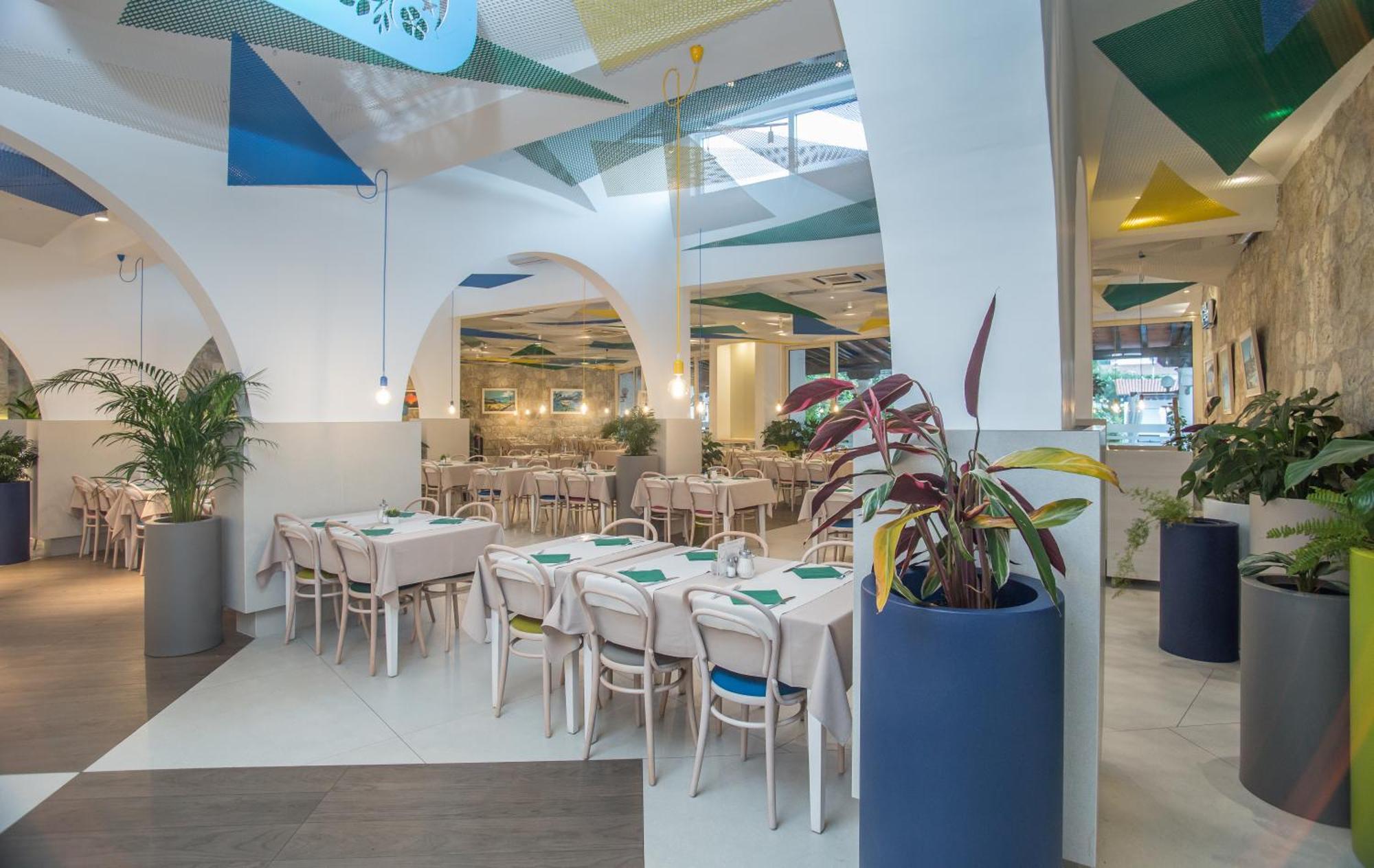 Hotel Slovenska Plaza Lux Budva Extérieur photo