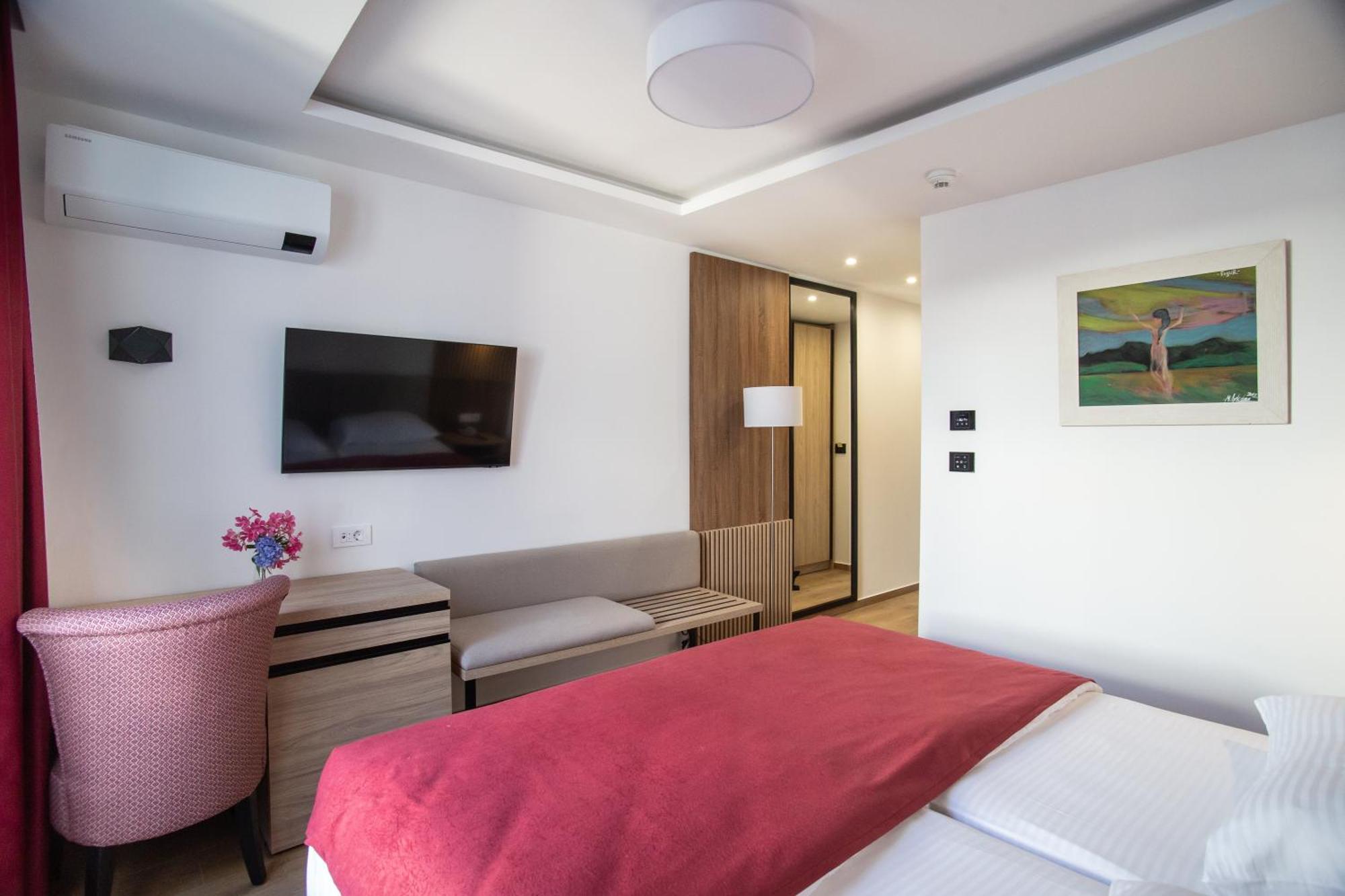 Hotel Slovenska Plaza Lux Budva Extérieur photo
