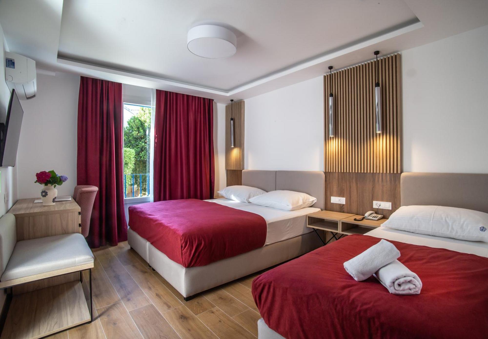 Hotel Slovenska Plaza Lux Budva Extérieur photo